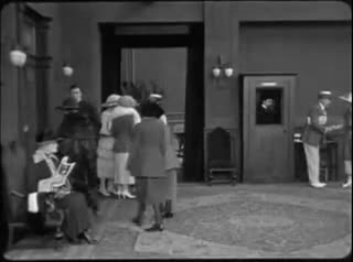 Extrait vidéo du film  Charlot et le masque de fer