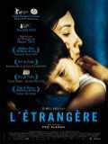 voir la fiche complète du film : L Etrangère